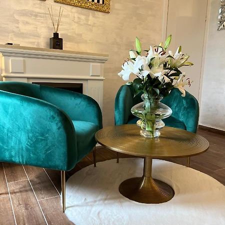 La Dolce Vita Luxury II Apartments With Best Free Private Parking In Center Pula Eksteriør billede