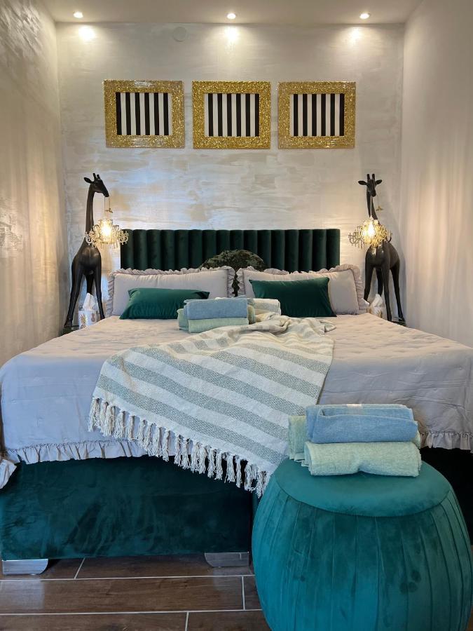 La Dolce Vita Luxury II Apartments With Best Free Private Parking In Center Pula Eksteriør billede