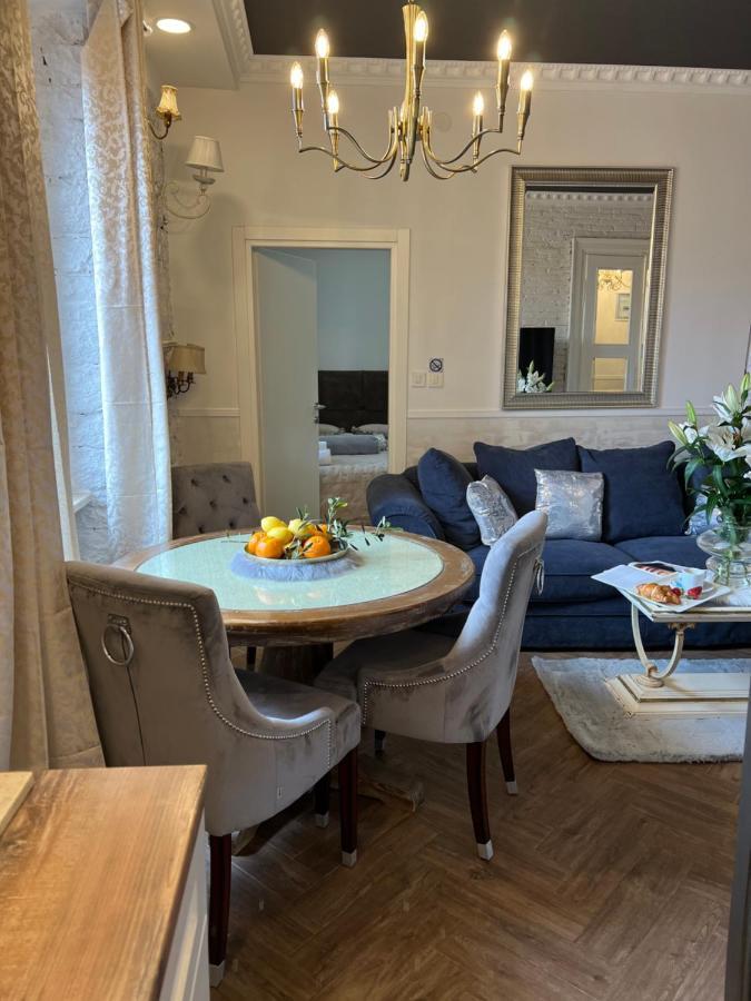 La Dolce Vita Luxury II Apartments With Best Free Private Parking In Center Pula Eksteriør billede
