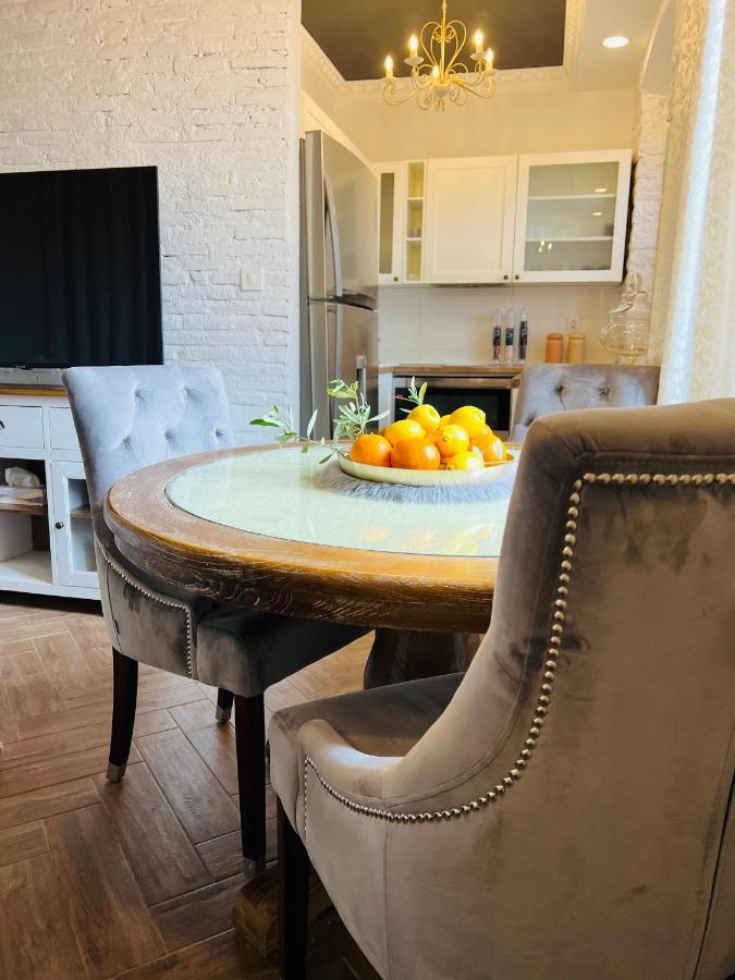 La Dolce Vita Luxury II Apartments With Best Free Private Parking In Center Pula Eksteriør billede