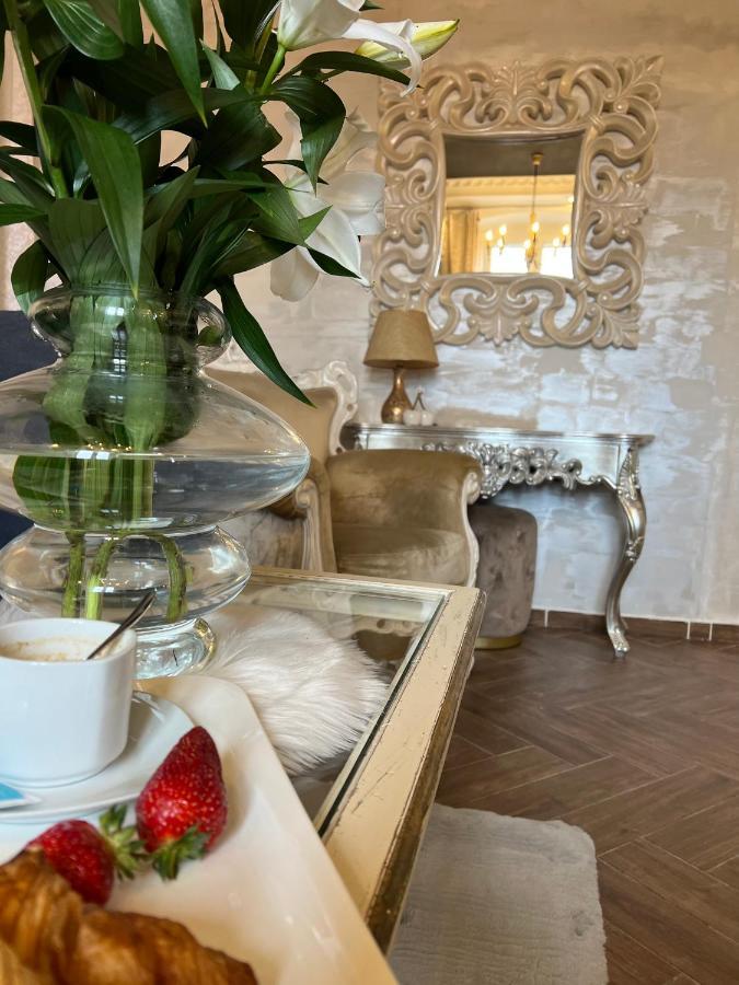 La Dolce Vita Luxury II Apartments With Best Free Private Parking In Center Pula Eksteriør billede